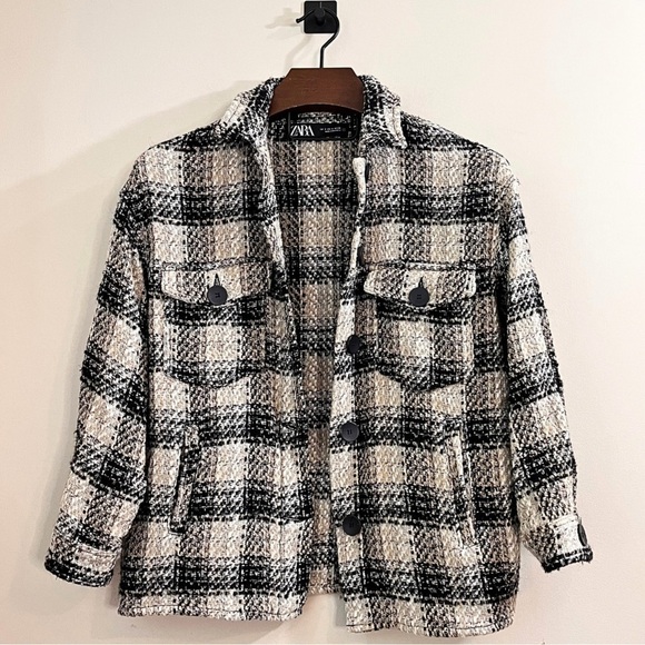 Zara Women’s Chunky Tweed Plaid Shacket - Picture 6 of 15